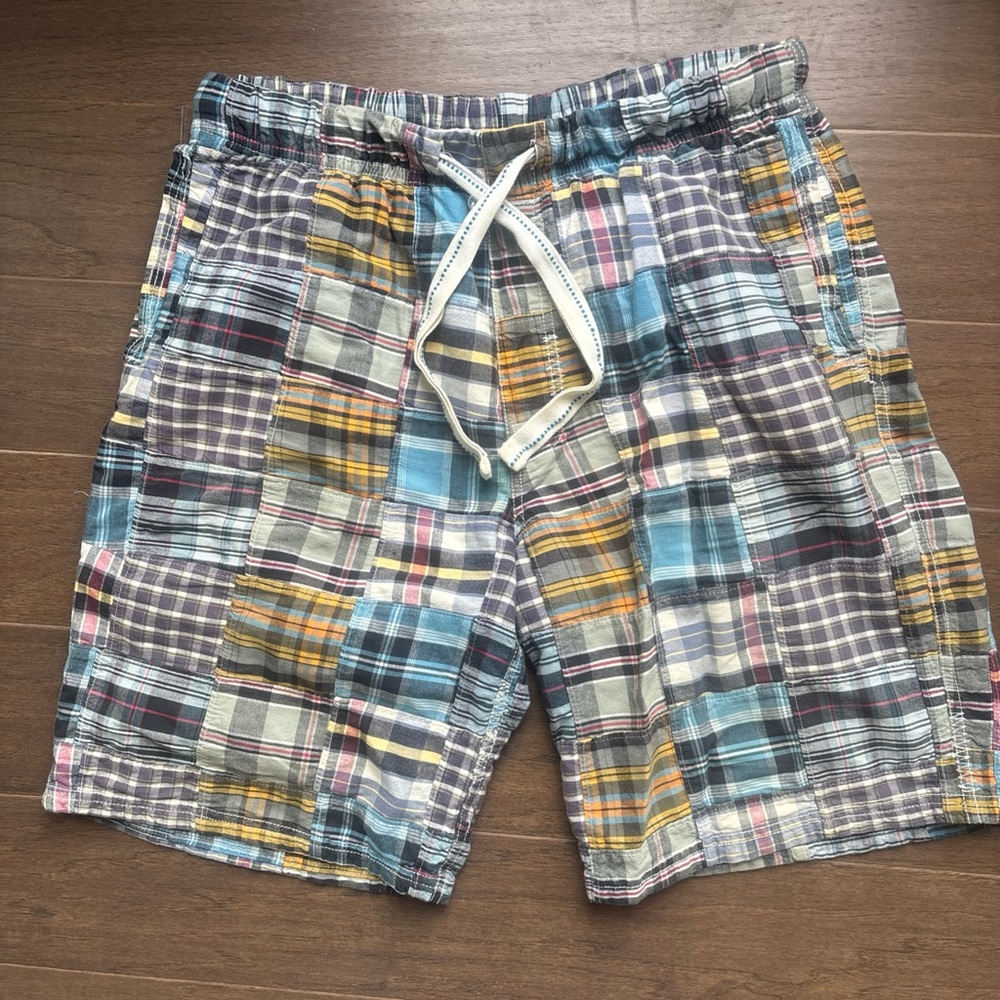 American Eagle M Madras plaid shorts